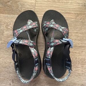 Chacos — Women’s 7 — Multicolor One Toe Loop Sandals